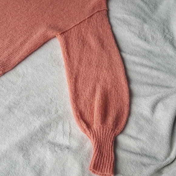 Free People Ophelia Off The Shoulder Peach Sweater - Picture 2 of 6